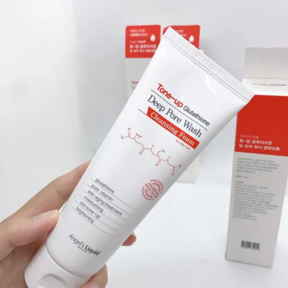 Glutathione Whitening Foam Cleanser Deep Pore Cleansing & Brightening with Niacinamide & Vitamin C